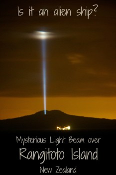 Light beam over Rangitoto Island outside Auckland New Zealand seen on 31 Jan 2016