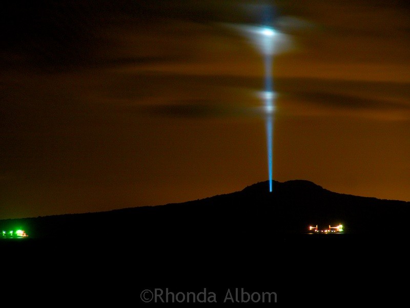 Light beam over Rangitoto Island outside Auckland New Zealand seen on 31 Jan 2016