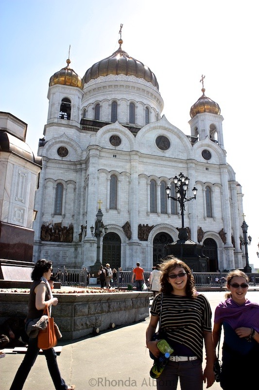 Moscow Highlights: Things to do in Moscow in 4 Days 28 Christ the Savior Cathedral in Moscow tallest Orthodox church in the world