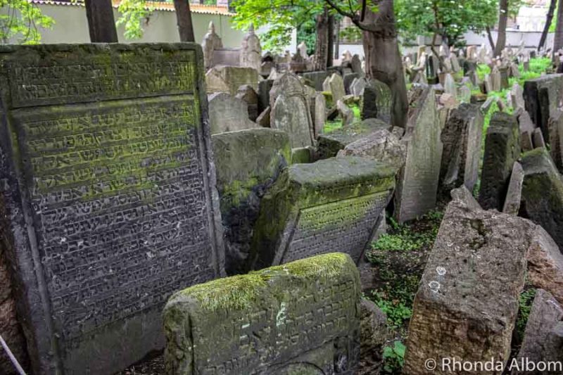 12 Fun Things to Do in Prague – a Mix of Old-world Charm and Innovation 8 Old Jewish Cemetery in Prague, Czech Republic