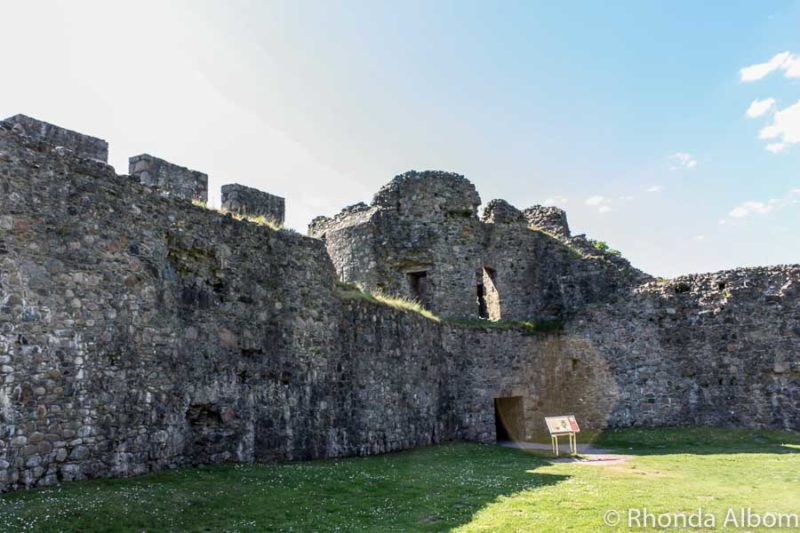 Scotland Road Trip: Edinburgh to Scottish Highlands 18 Ruins of Inverlochy Castle in Fort Williams Scotland