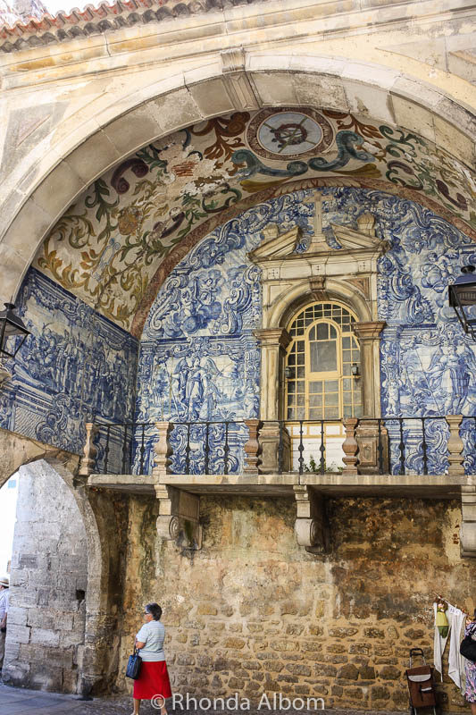 14 Things to Do in Obidos Portugal - a Medieval Delight 2 Porta de Vila inside the main pedestrian gate into Obidos Portugal