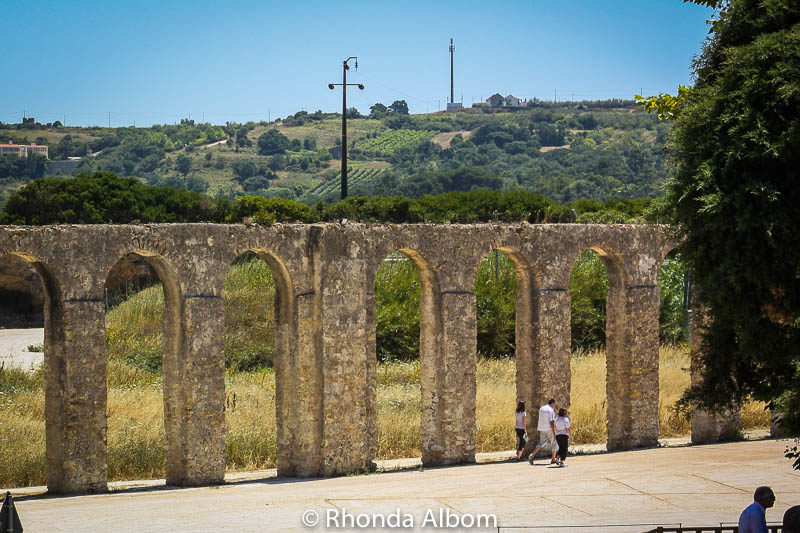 14 Things to Do in Obidos Portugal - a Medieval Delight 15 Roman aqueduct on the outskirts of Obidos, Portugal