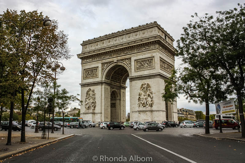 How to cross the road to the arc de triomphe A Closer Look At The Arc De Triomphe In Paris France Albom Adventures