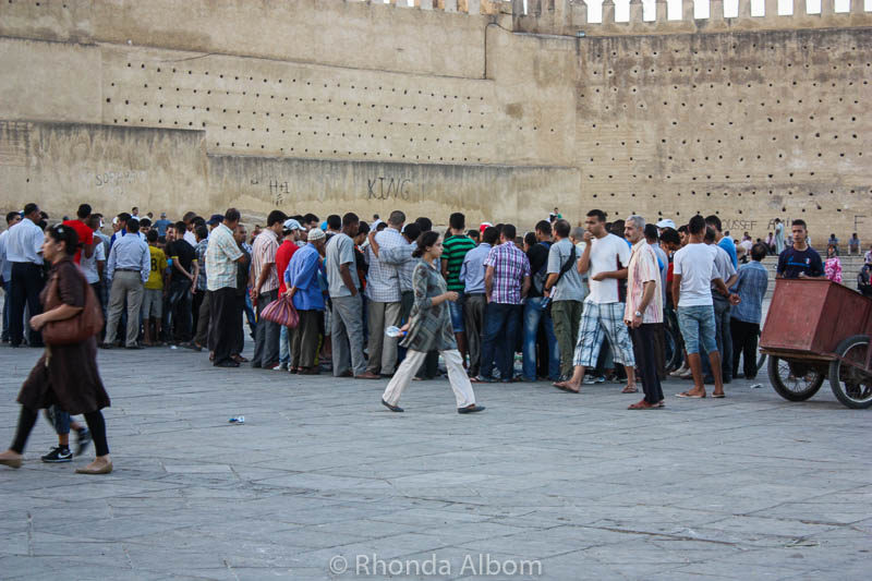 Authentic Fes Medina and 10 Things to Do in Fes Morocco 22 Crowd in Fes Morocco