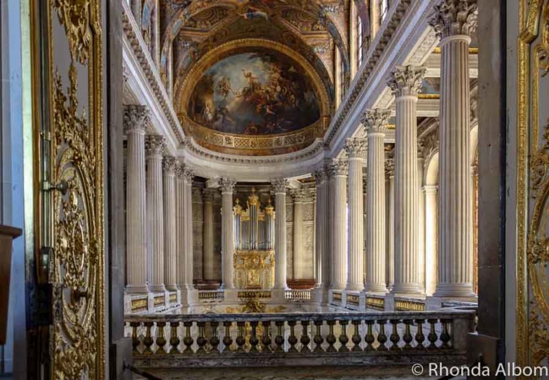 The royal chapel in the palace of Versailles