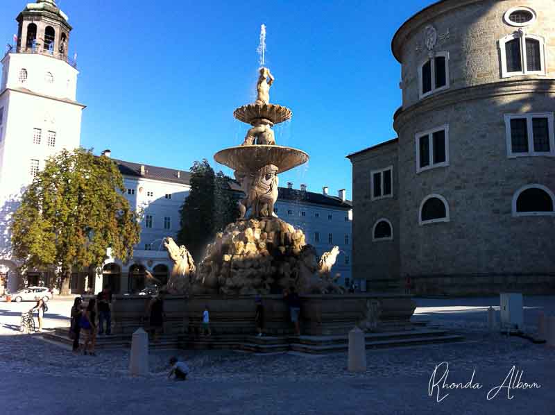 Residenzplatz Fountain