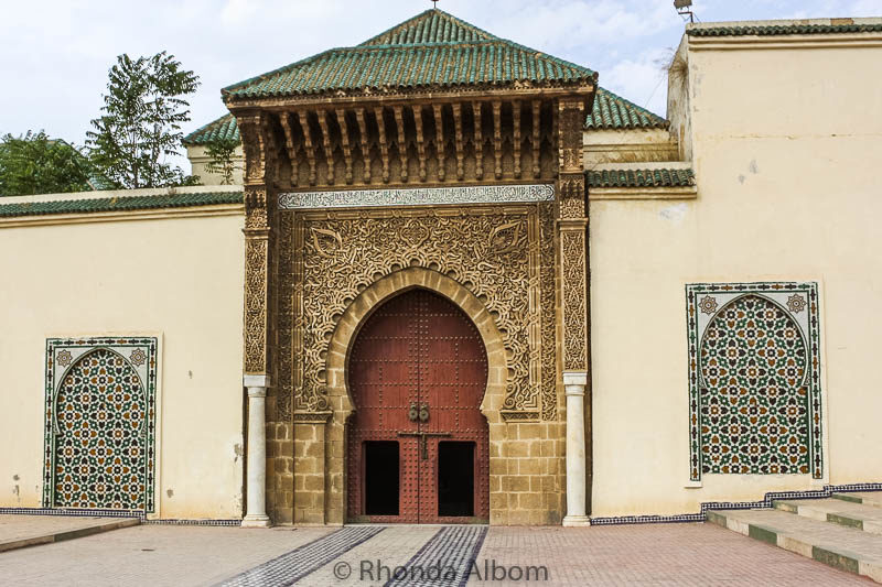 Moroccan Doors and Archways: Colourful Moorish Arches 2 My photo of Moroccan doors in Meknes