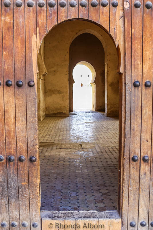 Moroccan Doors and Archways: Colourful Moorish Arches 4 Beautiful wooden Moroccan arched doorways in Fes Morocco