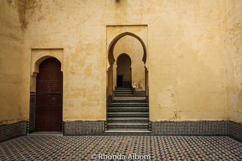 Moroccan Doors And Arched Doorways In Feeknes Morocco Albom Moroccan Doorways Doors In Meknes