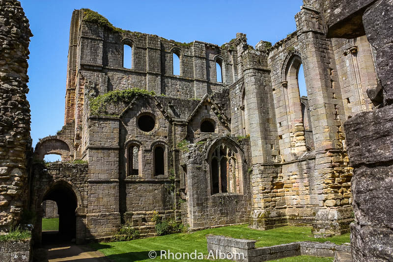 17 Images of Fountains Abbey and Studley Royal 5 A closer look at Fountains Abbey in Yorkshire, England UK