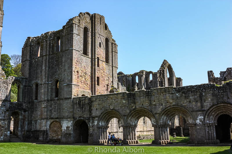 17 Images of Fountains Abbey and Studley Royal 17 Fountains Abbey in Yorkshire, England