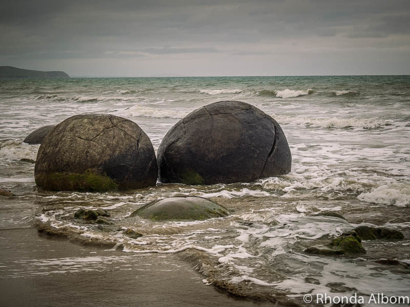Moeraki Boulders - Legend or Science: Let's Solve this NZ Mystery 9 Moeraki Boulders just after the turn of the tide on the South Island of New Zealand