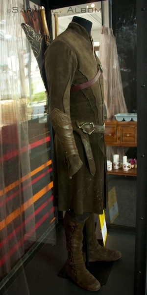 Legolas costume from the trail of the Hobbit Movie Costumes in Wellington, New Zealand. Pay attention to the detailing on those arm guards! More Hobbit movie costumes can be found on the original article from the Albom Adventures site.