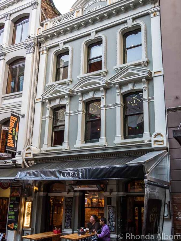 Queen Street Auckland: Self-Guided Walk Uncovers Quirky Facts 9 The haunted former Queens Ferry Hotel in Auckland New Zealand