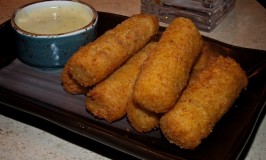 Bellota Tapas Bar: Bizarre Memories of a Spanish Home Exchange