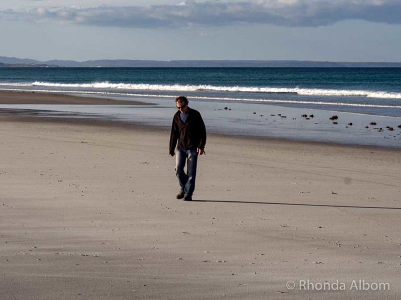 Rarawa Beach - Weird Squeaky White Silica Sand 3 No footprints made as we walked along the white silica sand in New Zealand