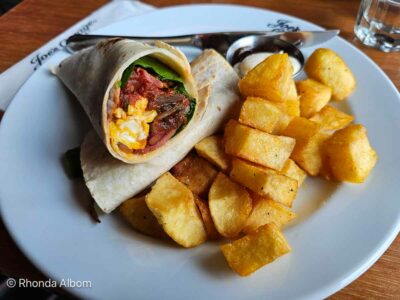 Lunch at Joes Garage 20240514 122236