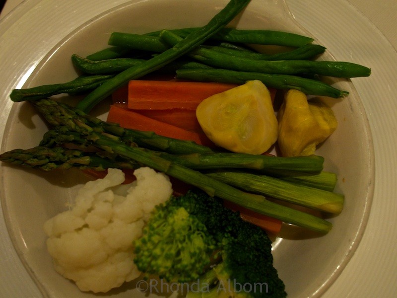 Avoid Cruise Weight Gain: Indulging Onboard without Worry! 12 A side of steamed vegetables to help avoid cruise weight gain
