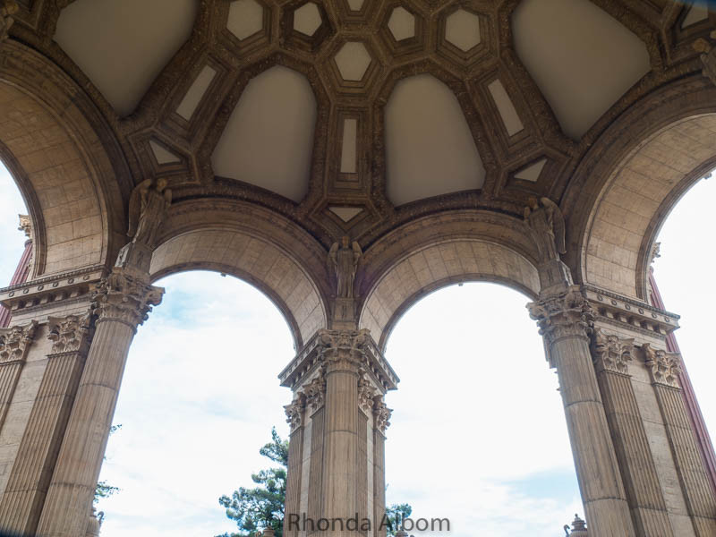 A Photo Exploration of the Palace of Fine Arts in San