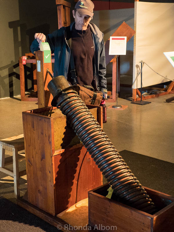 Impressive da Vinci Machines: Visiting Exhibit Seen at MOTAT in Auckland 3 Archimedes' Screw on display in the Leonardo da Vinci's Machines exhibit at MOTAT in Auckland New Zealand