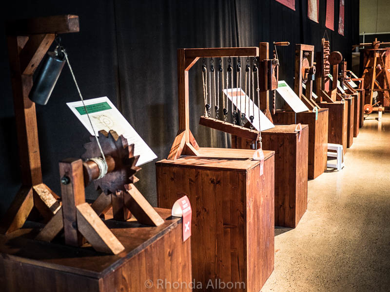 Impressive da Vinci Machines: Visiting Exhibit Seen at MOTAT in Auckland 8 physics and mechanics machines by da Vinci