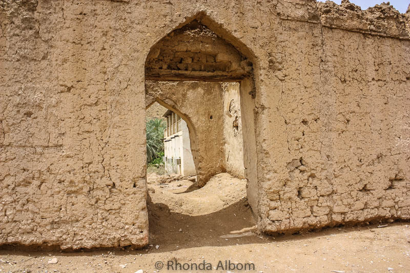 Places to Visit in Muscat, the Vibrant Capital of Oman 20 Walking the backroads in Muscat Oman