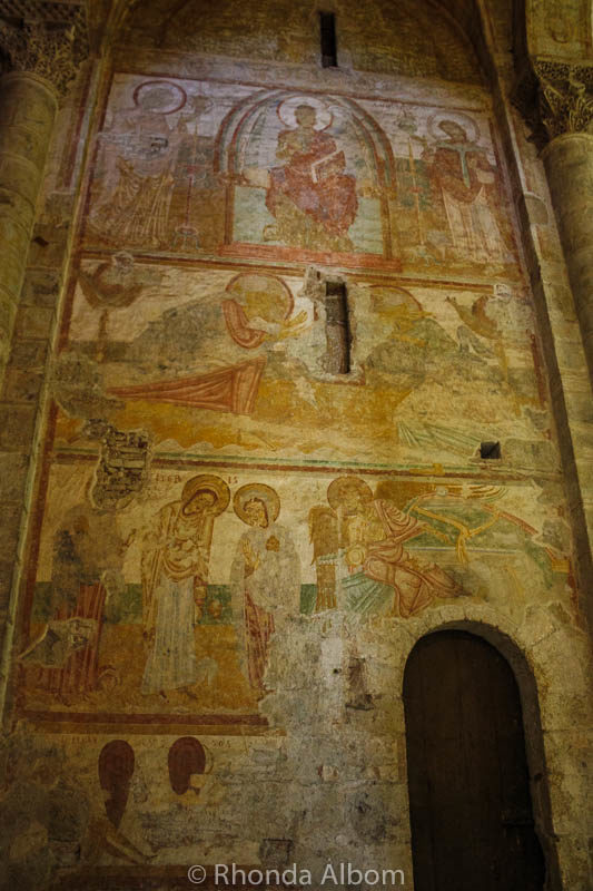 Romanesque Sculpture and Frescos: Basilica of St Sernin Toulouse 5 In the 1970's the 19-century top coat of plaster was removed and these richly decorated frescos painted in 1140-1180 we discovered in the Basilica of Saint Sernin in Toulouse France