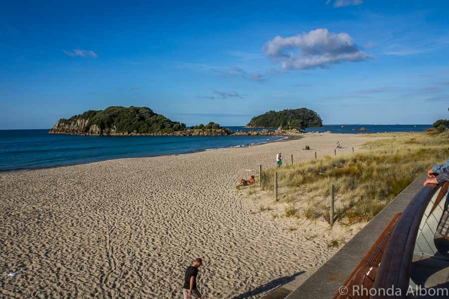 Auckland to Tauranga Itinerary Loop: 16 Unique Stops 15 Main beach in Mount Maunganui New Zealand