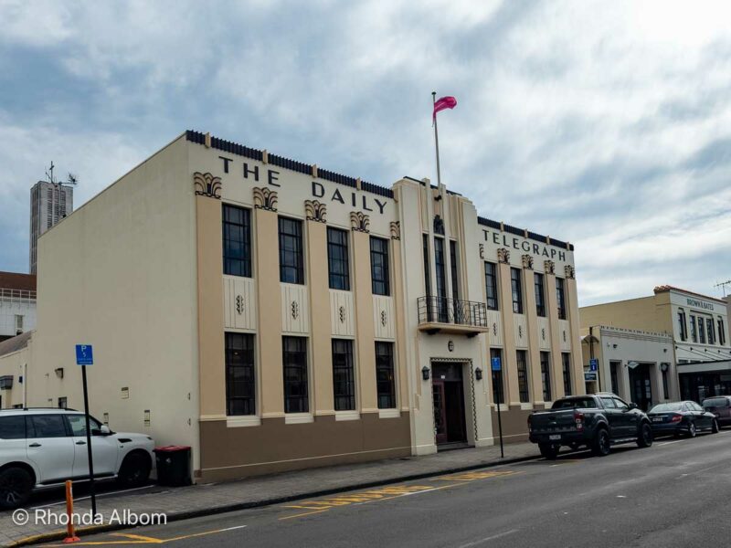 Walking the streets and seeing the art deco buildings is one of the best things to do in Napier. 