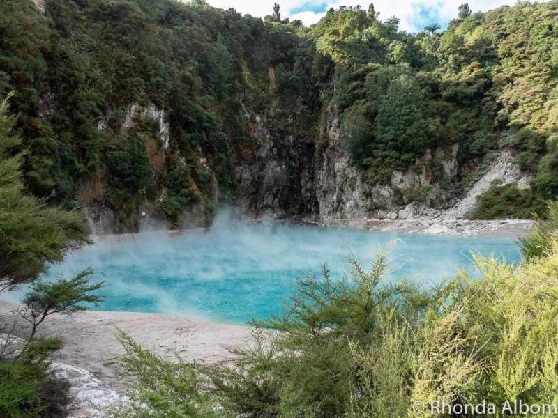 Waimangu Volcanic Valley: World's Youngest Geothermal System 13 Inferno Crater Lake, Rotorua New Zealand