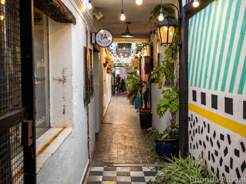 Walking down some of the laneways and exploring the restaurants, cafes and shops is what to do in Cordoba Argentina when you are hungry.
