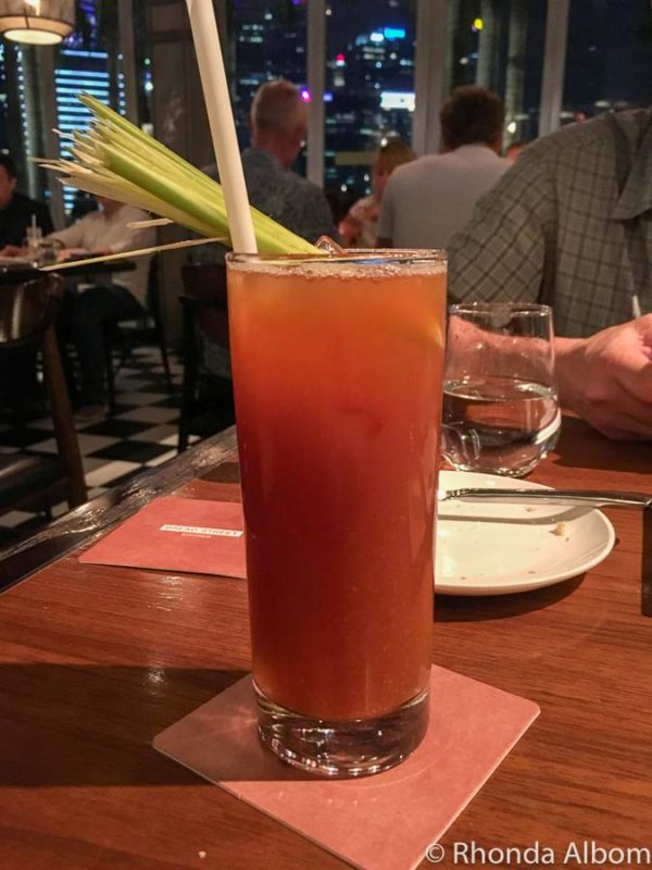 Marina Bay Sands Review: Is It Worth the High Price? 16 Drink at Bread Street Kitchen in Singapore