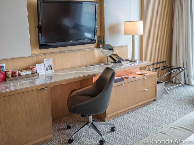 Marina Bay Sands Review: Is It Worth the High Price? 8 Desk and TV in our Marina Bay Sands premier room