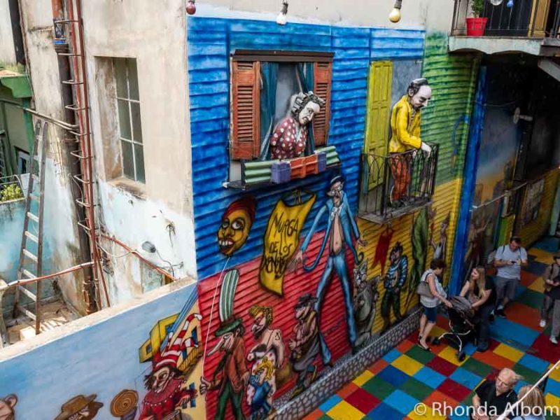 3D artwork on already colourful buildings at the Centro Cultural de los Artistas, a Cominito in La Boca, Buenos Aires, on this Argentina travel guide
