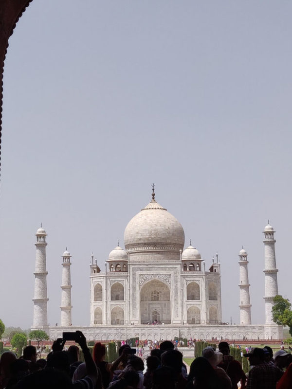 Visit Taj Mahal: a Comprehensive Travel Guide in India 4 Crowds in the foreground as we visit Taj Mahal