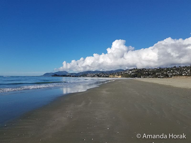 Things to Do in Nelson: Geographical Centre of New Zealand 3 Tahunanui Beach, one of the beaches in Nelson bay, in New Zealand