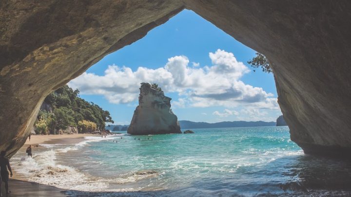 Cathedral cove coromandel marina YmQ0 nmWcV0 unsplash