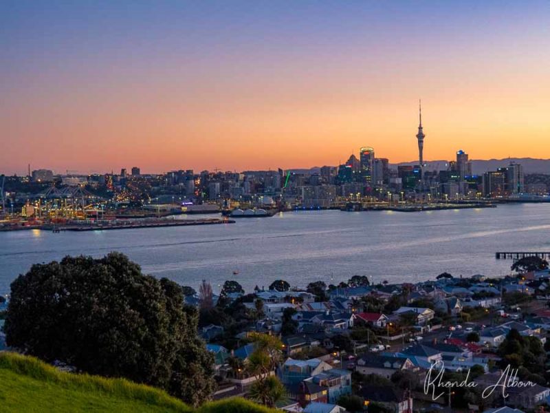 Mount Victoria Devonport: Best Views of Auckland Sunset and Skyline 4 Auckland skyline at sunset seen from Mount Victoria Devonport in New Zealand