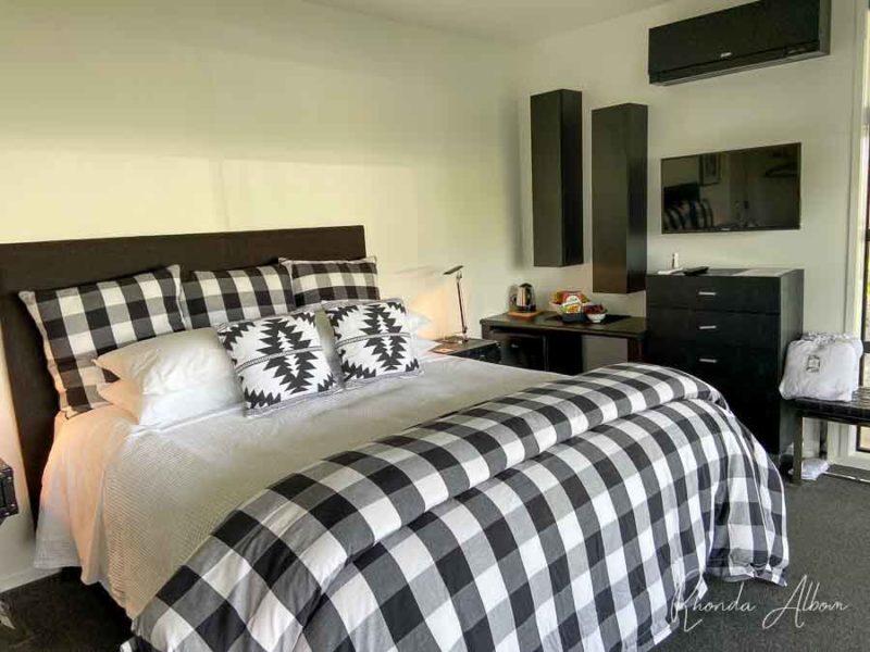 Bedroom at Water's Edge B&B in Whitianga