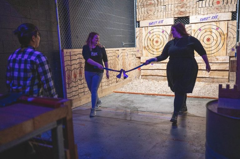 Axe Throwing Auckland Watch Us Fully Unleash Our Inner Viking