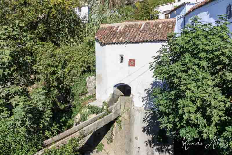 aqueduct