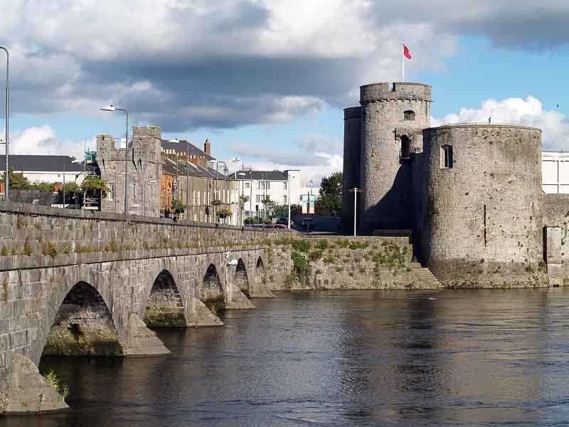 Driving Around Ireland - Our Irish Road Trip Loop from Dublin 12 King John's Castle in Limerick