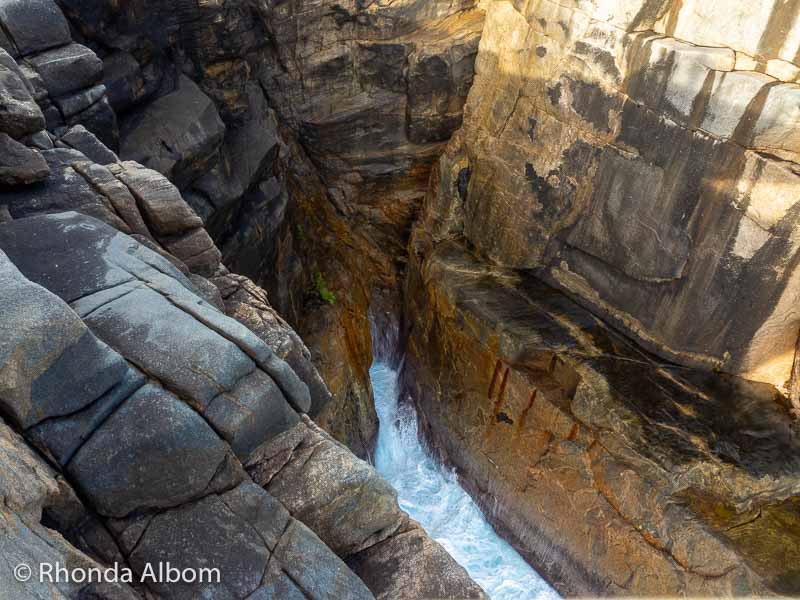 11 Things to Do in Albany WA: Nature's Beauty & Hidden Gems 2 The Gap at Torndirrup National Park is one of the must-see things to do in Albany WA