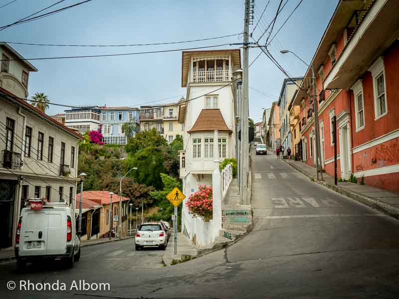 Road winding up in Cerro Concepción (Conception Hill) in Valparaiso, Chile