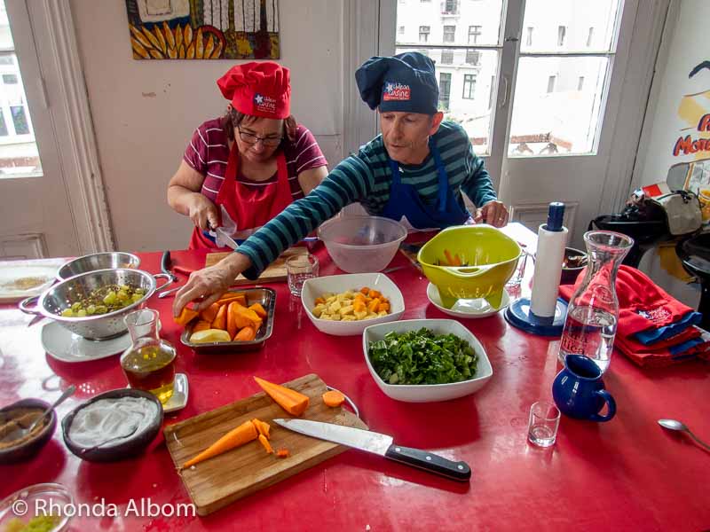 Rhonda and Jeff in a Chilean Cuisine Cooking Class, one of the really fun things to do in Valparaiso, Chile